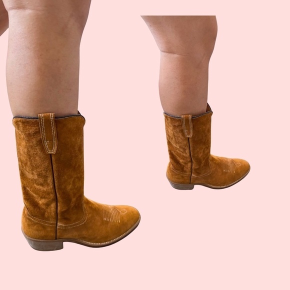 GORGEOUS Cognac Suede Vintage Cowboy Boots Vibram Sole EXCELLENT CONDITION 9.5 - Picture 8 of 8